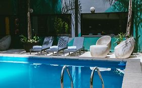 DecO Recoleta Hotel